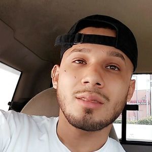 Meet your Posher, Aaron